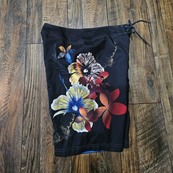 Speedo Men's‎ Swim Trunks. Size 32 - Picture 5 of 6